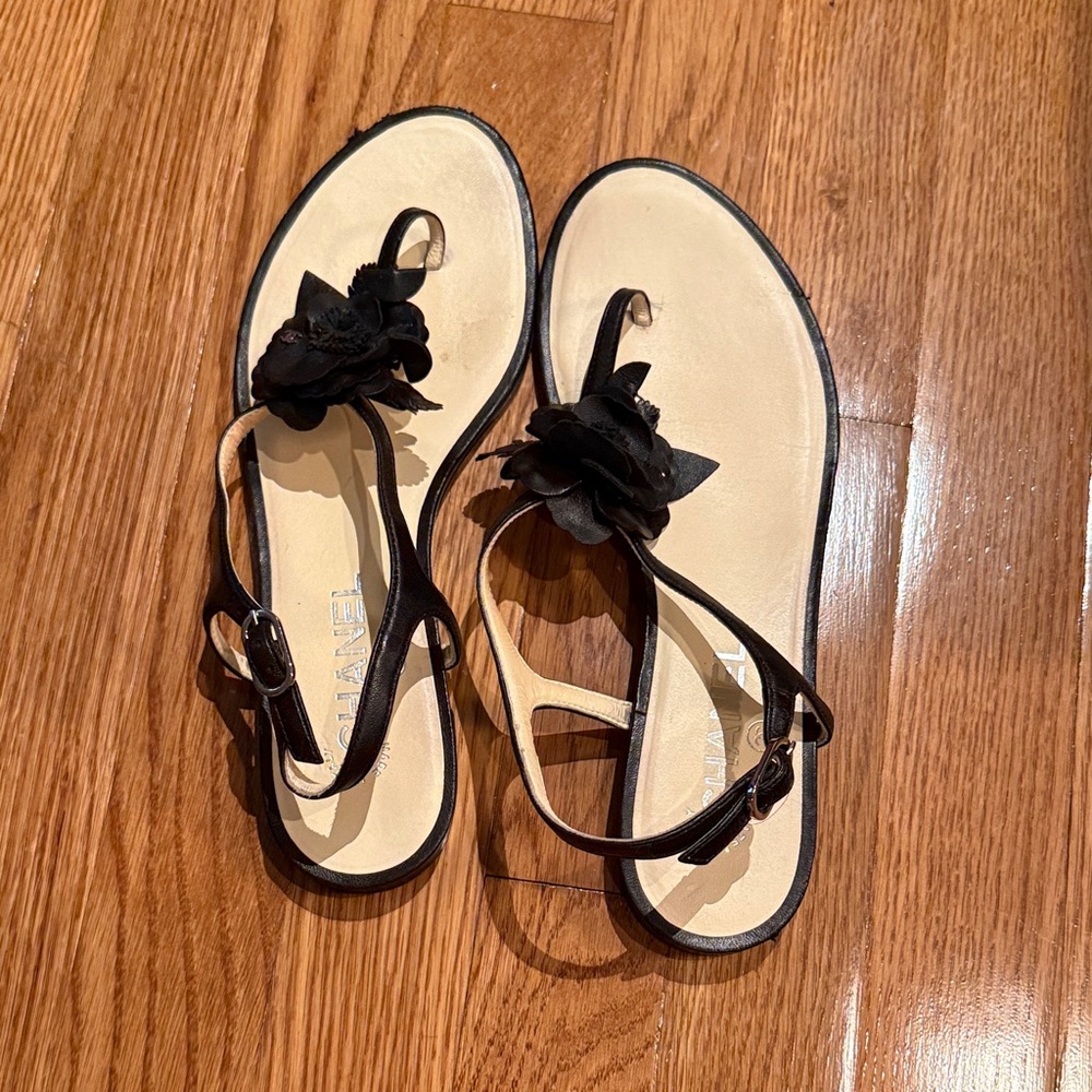 CHANEL Black Floral Sandals